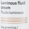 Aufhellendes Gesichtsfluid gegen Hyperpigmentierung