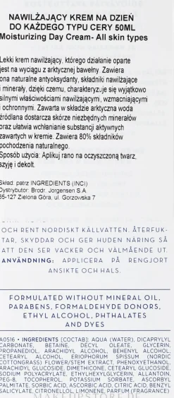 Feuchtigkeitsspendende Tagescreme mit arktischer Baumwolle und arktischem Quellwasser