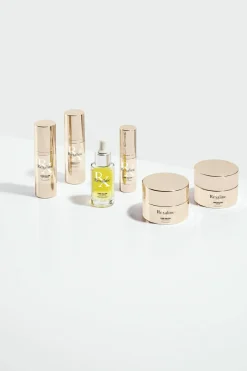 Feuchtigkeitsspendende Anti-Aging Creme für die Augenpartie gegen Schwellungen und dunkle Augenringe