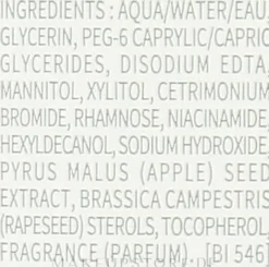 Feuchtigkeitsspendendes Mizellen-Reinigungswasser zum Abschminken für empfindliche und dehydrierte Haut