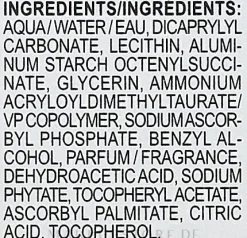 Feuchtigkeitsspendendes und mattierendes Gesichtsfluid mit Vitamin C