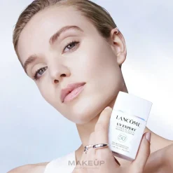 Leichtes Tagesserum SPF50+