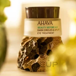 Lifting-Creme für die Haut um die Augen