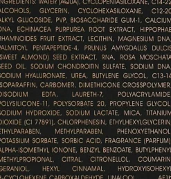 Pflegendes und konzentriertes Gesichtsserum mit Liposomen und Sanddorn