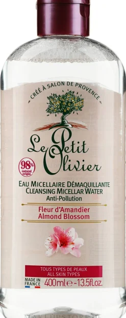 Reinigendes Mizellenwasser mit Mandelblüte