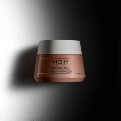 Revitalisierende und stärkende Rosé-Creme für reife Haut