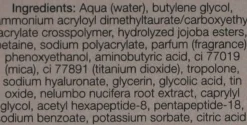 Serum für das Gesicht mit Hyaluronsäure