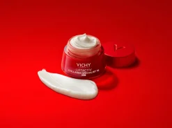 Straffende Anti-Aging Tagescreme für das Gesicht mit Biopeptide, Vitamin C und vulkanischem Wasser