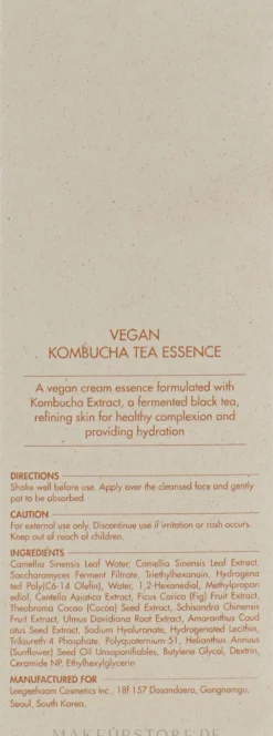 Vegane multifunktionale Cremeessenz mit Kombuchi und Schwarztee-Extrakt